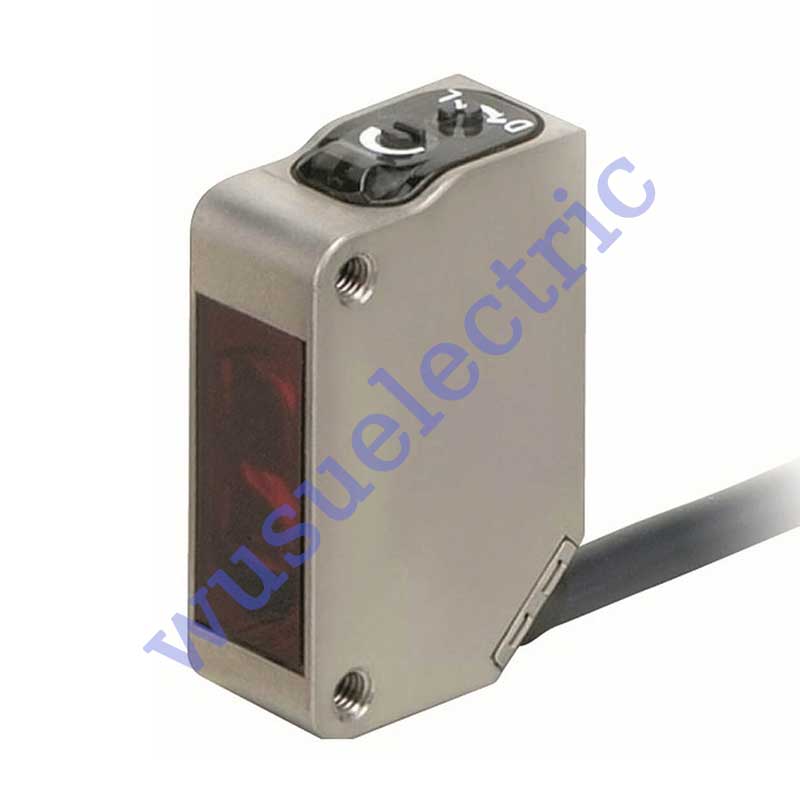 Omron E3ZM-D82 5M
